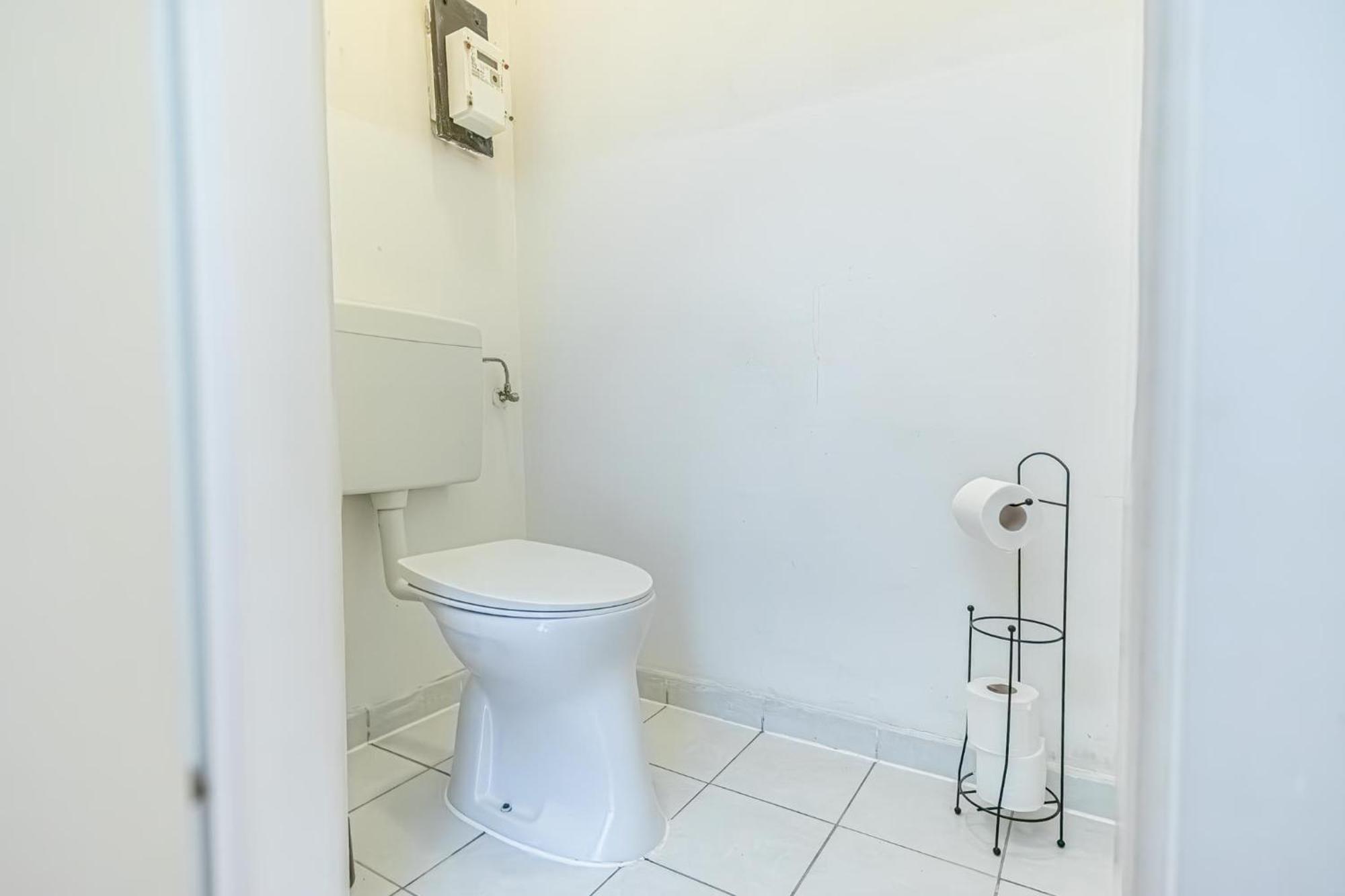 Sweet 3Br Shared Apt Near Wiener Stadthalle & Central Exterior photo
