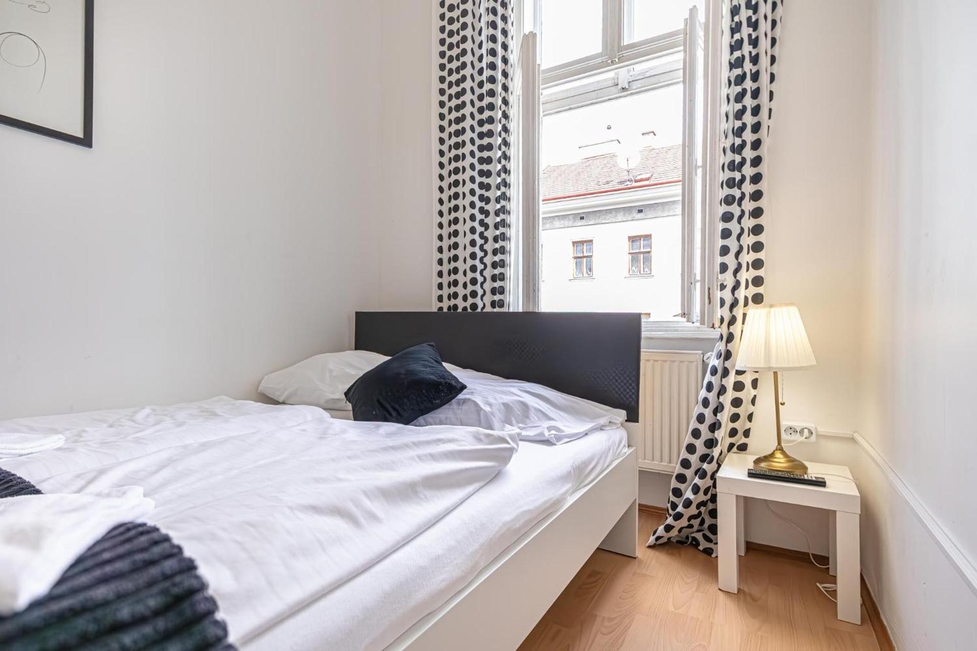 Sweet 3Br Shared Apt Near Wiener Stadthalle & Central Exterior photo